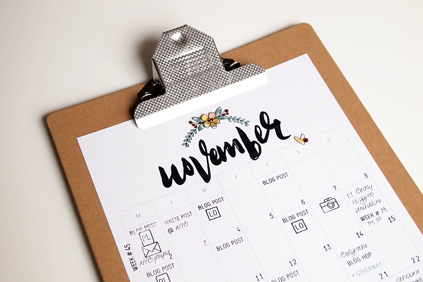 November Blog Planner Page + video by Els Brigé for Neat & Tangled 